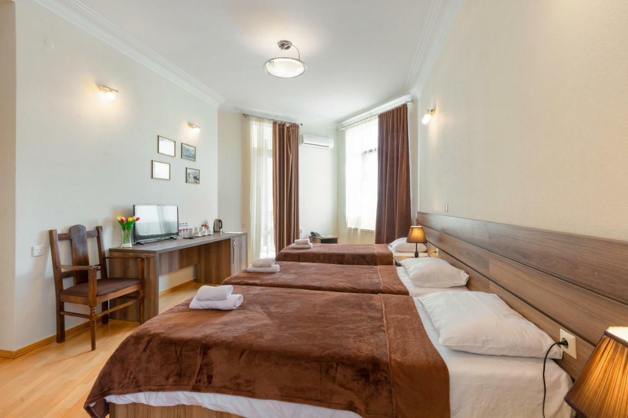 Villa Tiflisi Ngoại thất bức ảnh