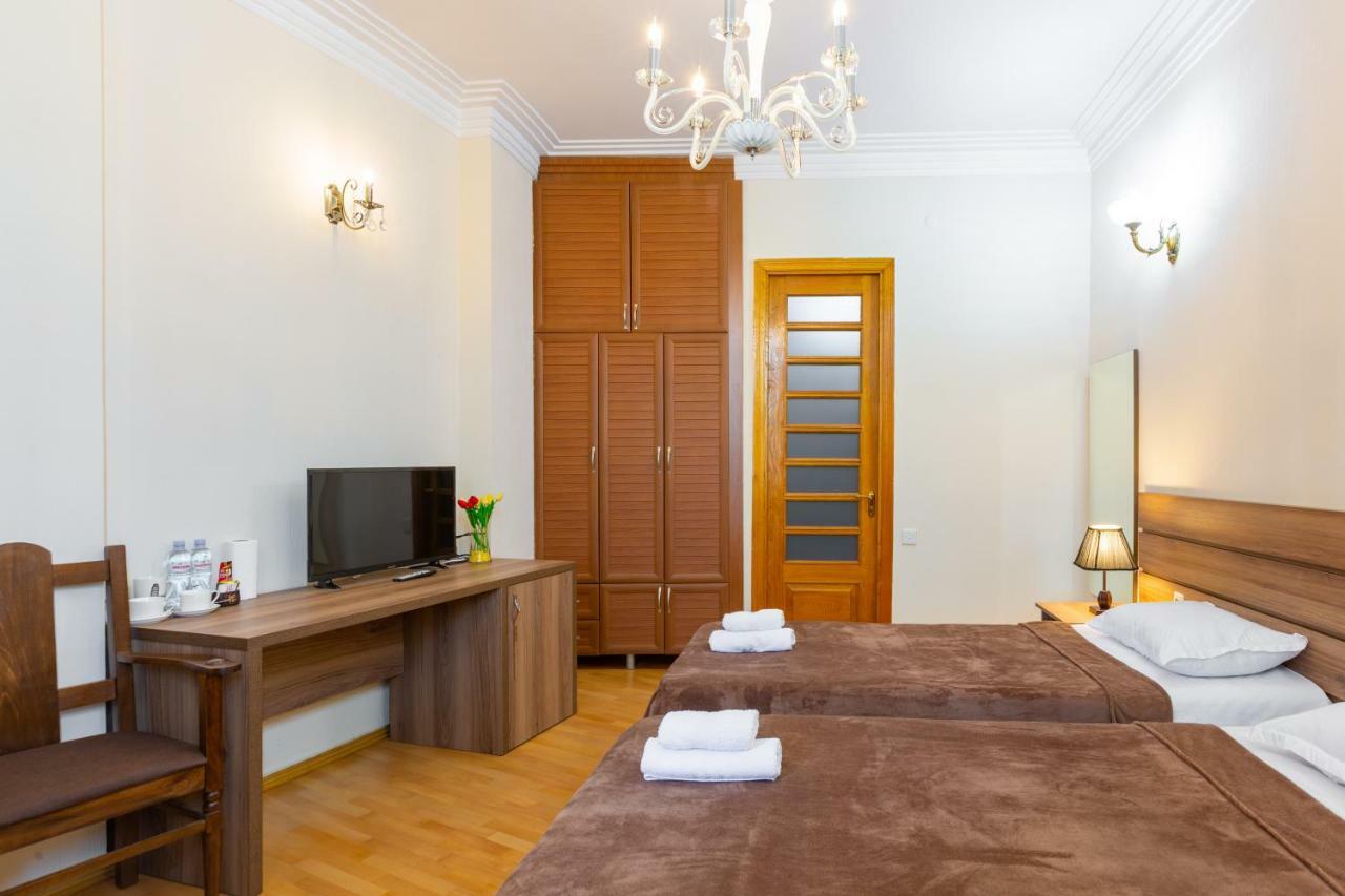 Villa Tiflisi Ngoại thất bức ảnh