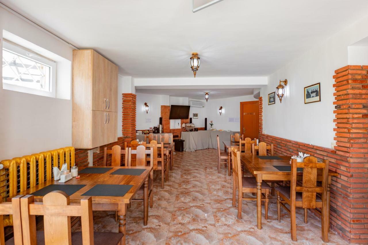 Villa Tiflisi Ngoại thất bức ảnh